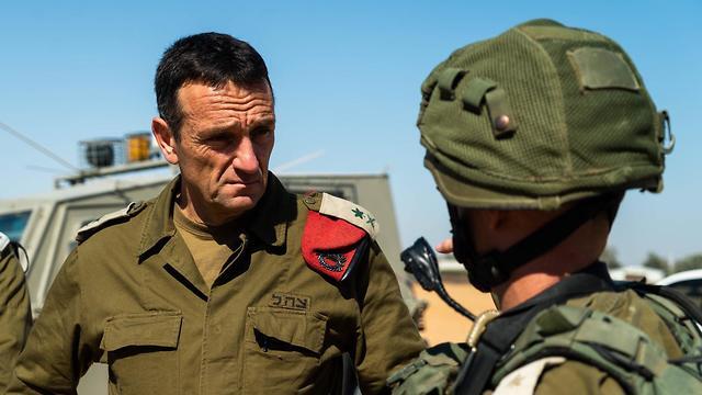 El general mayor Herzl Halevi estuvo presente durante los entrenamientos. 