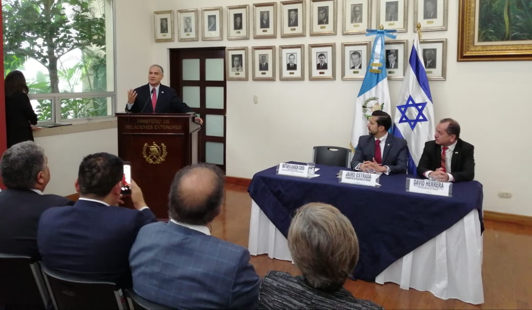 El embajador de Israel Mattanya Cohen destacó que más de 6000 profesionales guatemaltecos se han capacitado gracias a MASHAV 