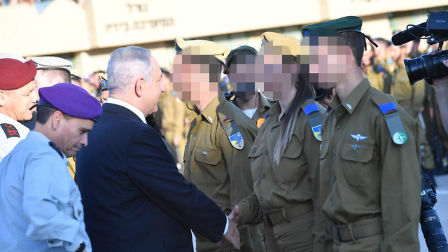 Netanyahu participó de una ceremonia de fin de curso en la Escuela de Oficiales de las FDI 