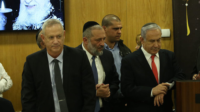 Netanyahu, Gantz y Deri recordaron al rabino Ovadia 