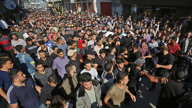 Miles de personas asistieron al funeral del terrorista eliminado por Israel