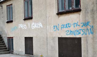 Graffiti antiisraelí en la pared de una escuela judía en Dinamarca 