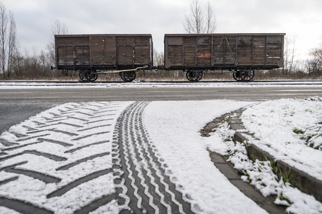 Vagones del tren que trasladaba prisioneros judíos al campo de concentración de Auschwitz 