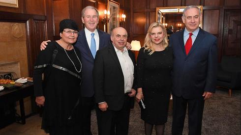 Avital y Natan Sharansky con Benjamin y Sara Netanyahu y el presidente George W. Bush 