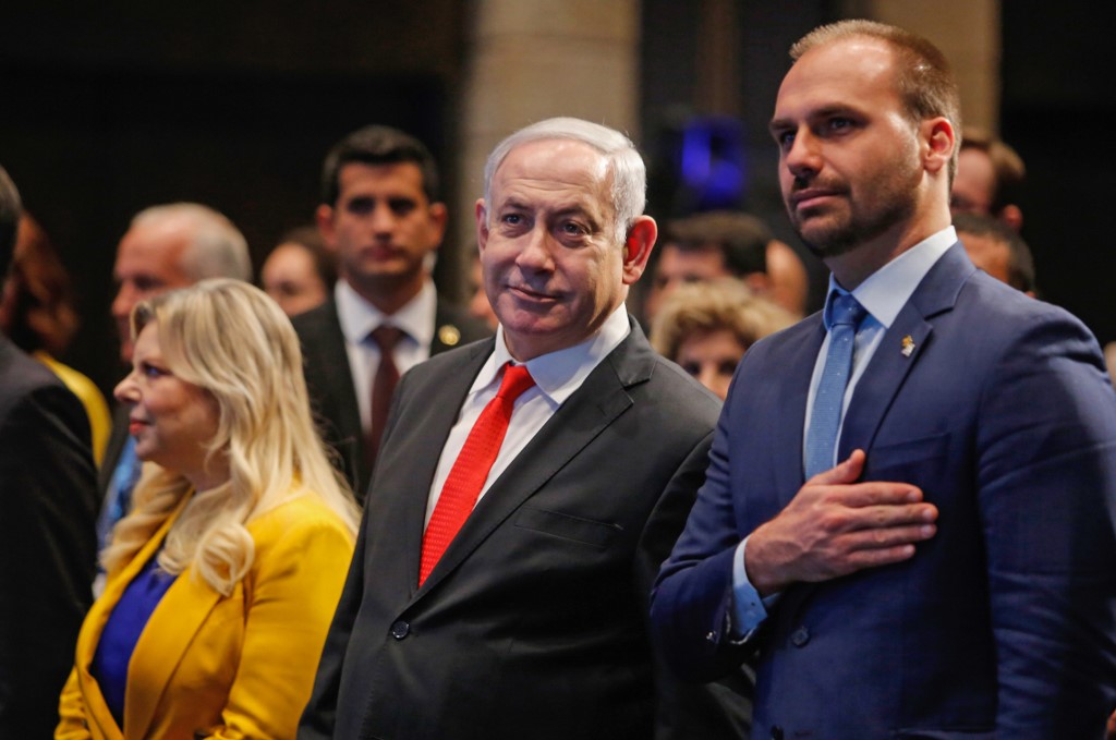 Netanyahu y Eduardo Bolsonaro durante la ceremonia de inauguración de la oficina comercial brasileña en Jerusalem. 