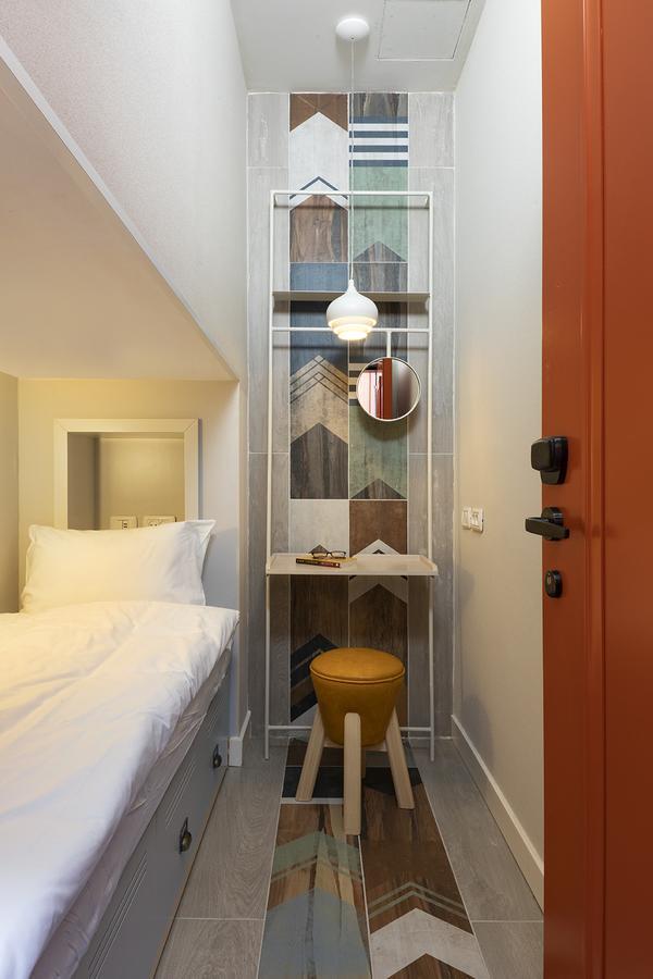 Llegan a Israel acogedores hoteles cápsula de bajo costo