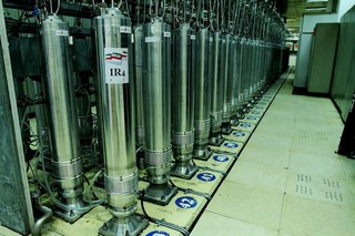 Irán reactiva reactor nuclear