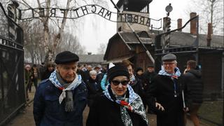 Sobrevivientes del Holocausto en Auschwitz. 