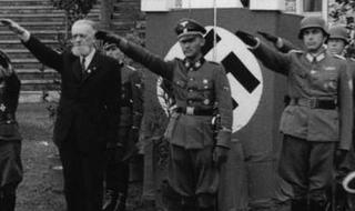 Leon Rupnik con oficiales nazis durante la Segunda Guerra Mundial 