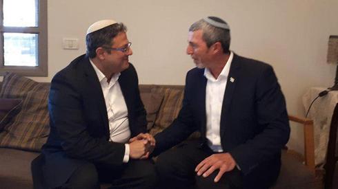 Itamar Ben-Gvir (Otzmá Yehudit) y Rafi Eitán (Habait Hayehudí) unieron fuerzas de cara a las elecciones del 2 de marzo