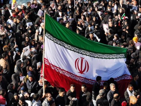 Hubo cientos de muertos en las masivas manifestaciones en Irán