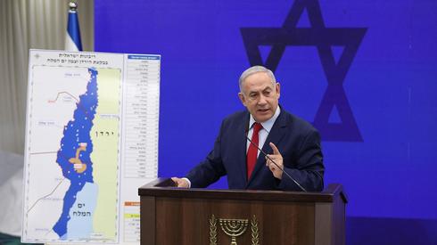 Netanyahu, anunciando su plan de anexar el valle. 