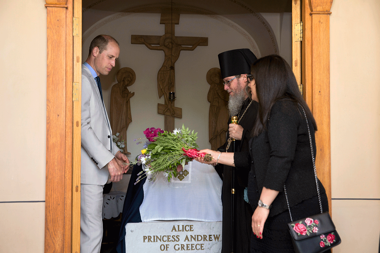 El príncipe Guillermo visita la tumba de su bisabuela en Jerusalem durante su visita de 2018 a Israel 