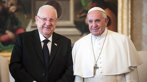 El papa Francisco y Reuven Rivlin. 