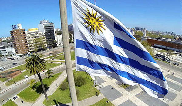 bandera uruguay