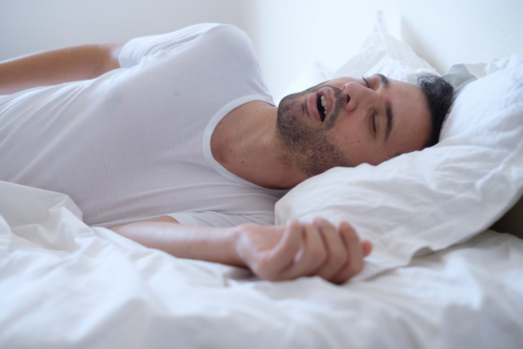 La lengua desempeña un papel importante en la apnea del sueño 