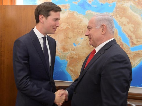 Jared Kushner y Benjamín Netanyahu en Jerusalem durante una reunión mantenida el año pasado. 