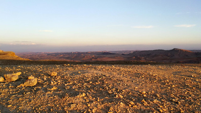 Condiciones que recuerdan en alguna medida a las de Marte: la zona del experimento en Majtesh Ramón. 