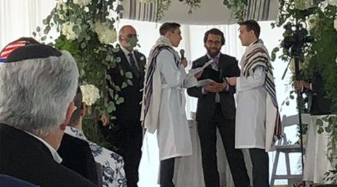 Mlotek realizó una ceremonia ideada por un rabino enfocado en la inclusión LGBT en comunidades ortodoxas 