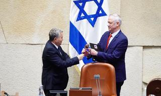 Benny Gantz presidirá la Knesset, pero quiere ser primer ministro. 