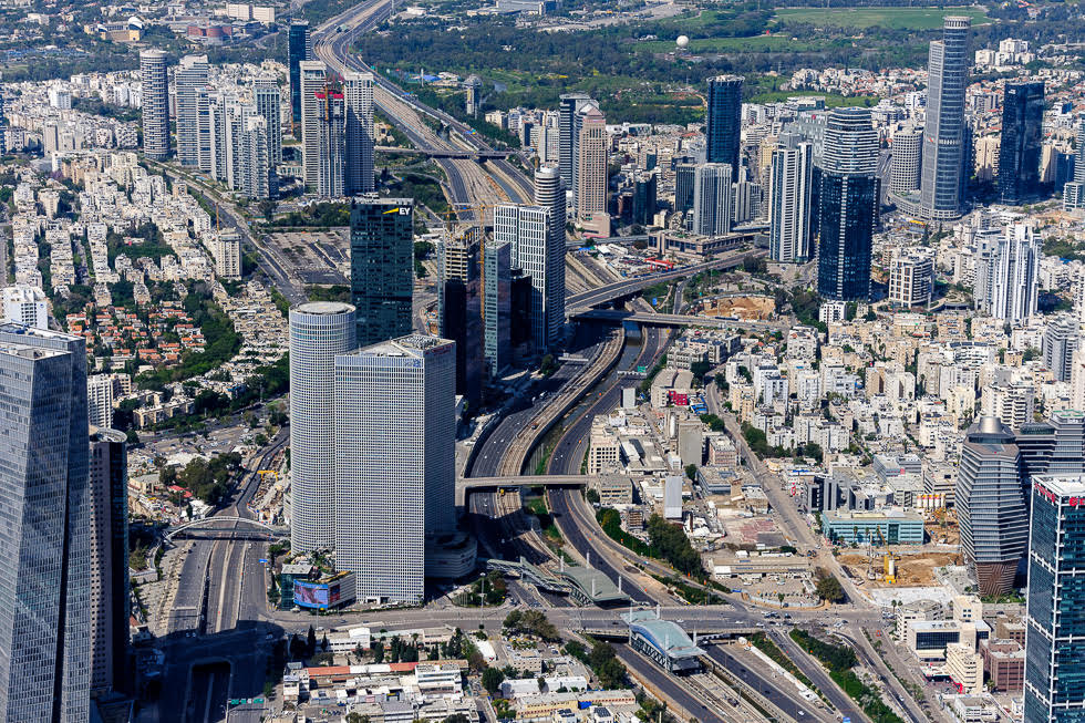 La autopista Ayalon atraviesa los principales centros urbanos cercanos a Tel Aviv.