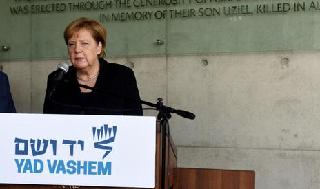  La canciller alemana, Angela Merkel, da un discurso en el Museo del Holocausto, Yad Vashem en Jerusalem durante una visita en 2018