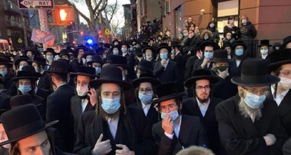 Funeral del rabíno jasídico en Brooklyn