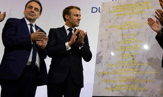 El presidente del Consistorio, Joel Mergui, y el presidente francés, Emmanuel Macron, en octubre de 2019. Mergui se recuperó del coronavirus. 