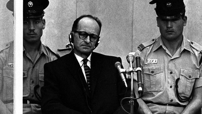 Imágen del juicio a Eichmann, el coronel nazi arquitecto de la "solución final" 