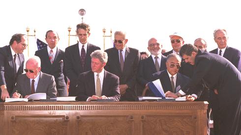 Acuerdo de paz entre Israel y Jordania en 1994.