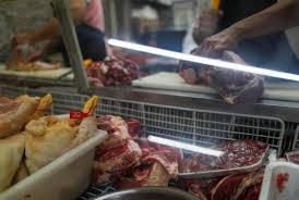 Venta de carne kosher en Argentina.