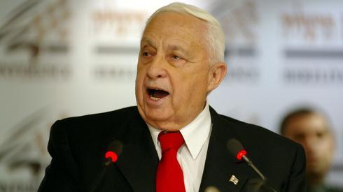 Ariel Sharon, que en 1998 llamó a "correr y apoderarse" de las colinas palestinas. (Michael Kremer) Ariel Sharon