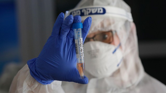 Fuerte incremento en la tasa de positividad en las pruebas de coronavirus realizadas en Israel.
