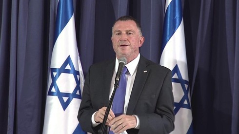 Yuli Edelstein, ministro de Salud, pide una salida cautelosa para evitar un tercer cierre en Israel. (GPO) Yuli Edelstein, ministro de Salud, durante la presentación del plan contra el coronavius