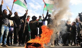 En Gaza también protestan contra el plan de paz propuesto por Estados Unidos. 