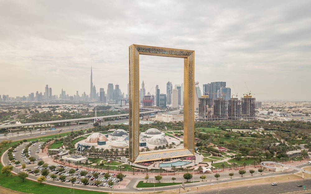 El marco de Dubai. 