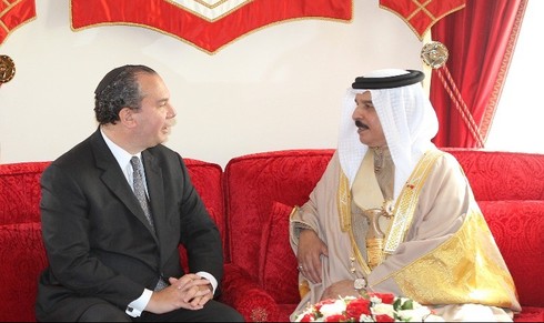 Reunión entre el rabino Marc Schneier y el rey de Bahréin, Hamad bin Isa al Jalifa. 