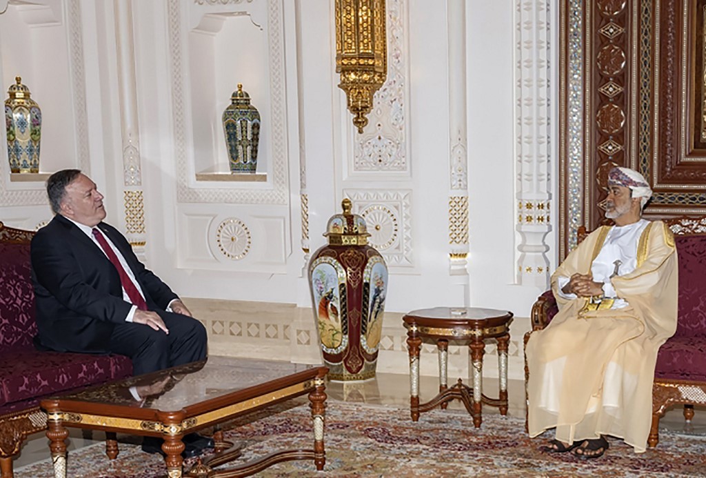 El secretario de Estado estadounidense, Mike Pompeo, y el sultán de Omán, Haithan bin Tarek, mantuvieron una reunión en el Palacio Real del país del Golfo. 