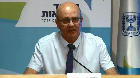 Director General del Ministerio de Salud, Hezi Levy. 