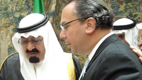 El rey Salman con el rabino Mark Schneier. 