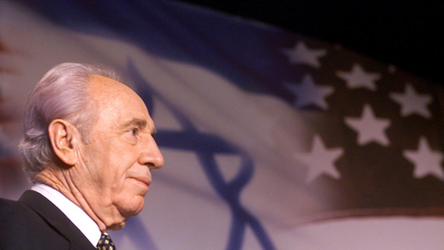 Shimon Peres. 