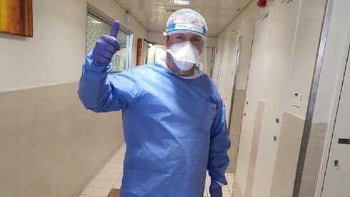 Yair Rosenhaft, enfermero del hospital Ichilov infectado por COVID-19. 