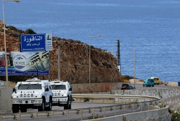 Vehículos de la Fuerza Provisional de las Naciones Unidas para el Líbano en el sur del Líbano. 