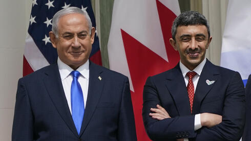 Netanyahu y el ministro de Relaciones Exteriores de Emiratos, Abdullah bin Zayed bin Sultan Al Nahyan, durante la firma del acuerdo en la Casa Blanca en septiembre.