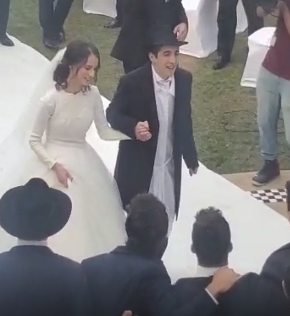 Él, de Mónaco, ella, de Israel, se casan en Dubai. 