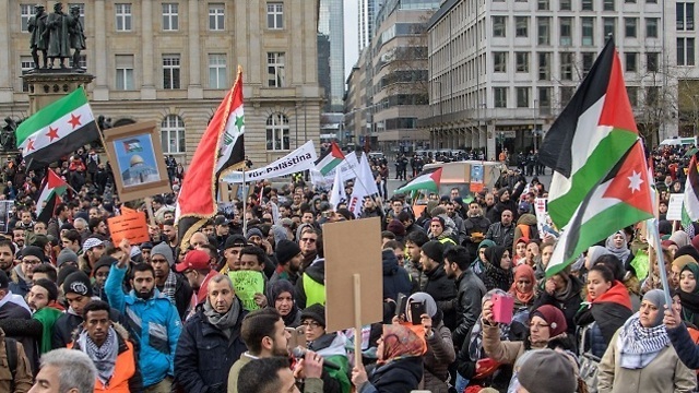 Manifestación de musulmanes contra Israel en Alemania.