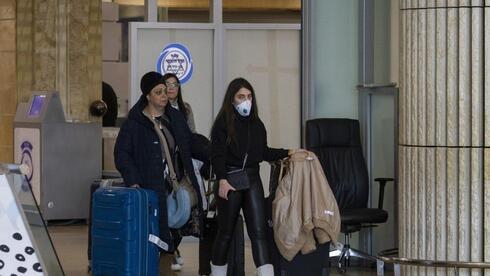 Desde la reapertura parcial de los viajes internacionales regresaron 27.000 personas de cinco países con altas tasas de infección. 