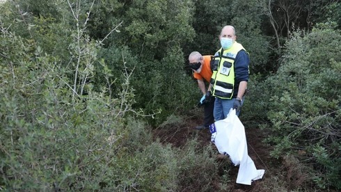 A polícia trabalha no local. (Elad Gershgoren) A polícia trabalha no local.