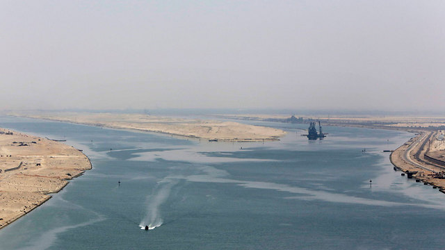 Especies tropicales migran desde el Mar Rojo a través del Canal de Suez. 