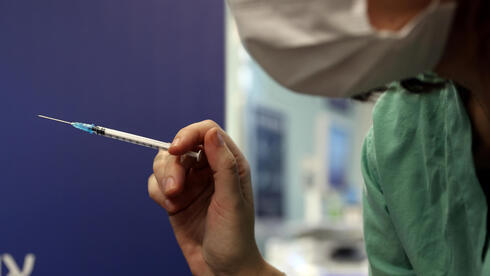 El Hospital Ichilov comienza a administrar la segunda dosis de la vacuna. 